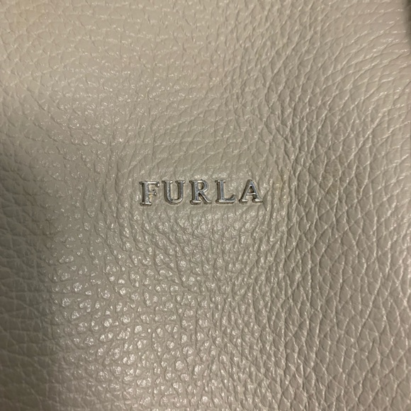 Furla Cream Ivory White Pebble Leather Crossbody, Handbag, Satchel - Picture 2 of 12